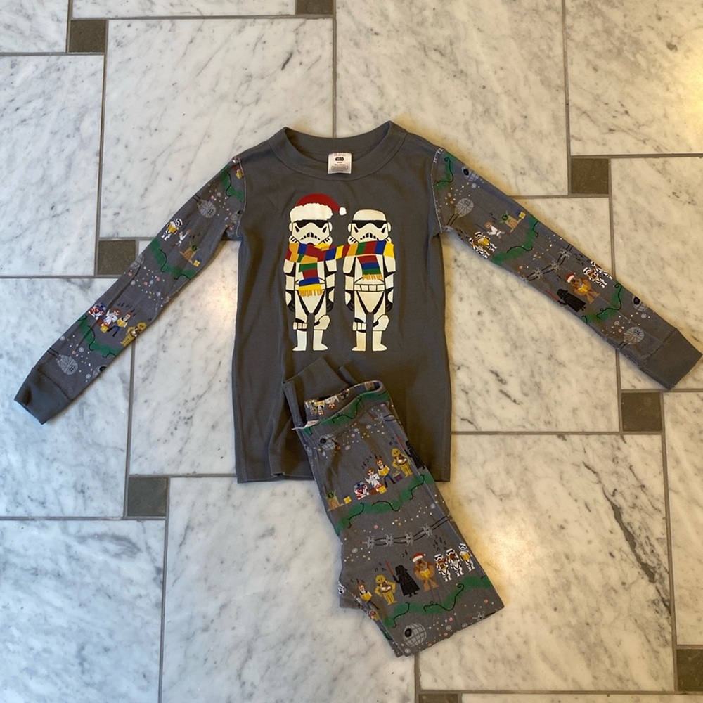 Hanna Andersson.  Star Wars pajama set.  Size 5.  100% organic cotton.
